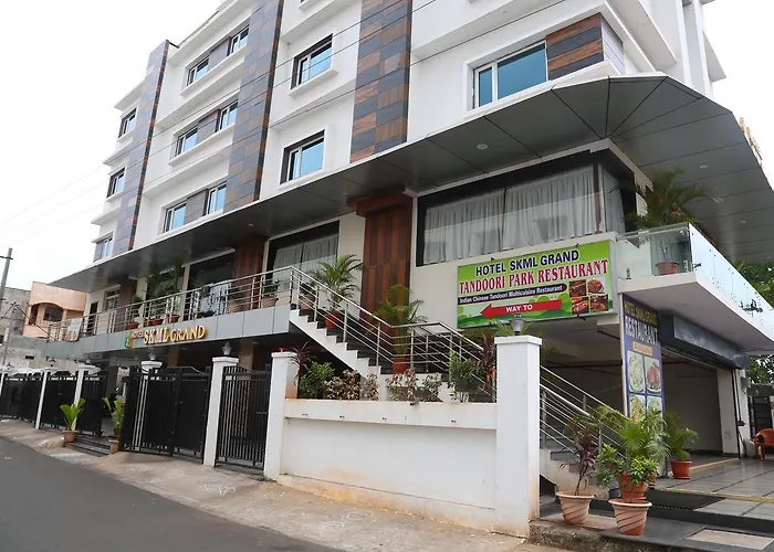 Hotel Skml Grand